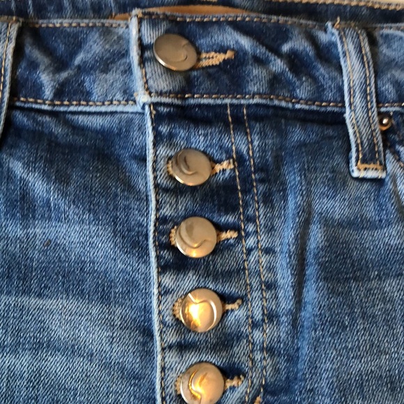 JOE’S JEANS, MELISSA BUTTON FLY DISTRESSED DENIM MINI SKIRT/PREOWNED - Picture 6 of 14